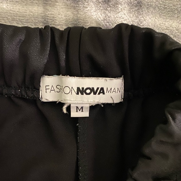Fashion Nova Black And White Sweatpants/Trackpants Size Medium - Picture 3 of 4